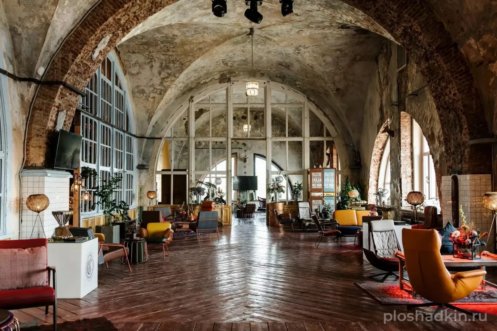 LOFT HALL #7 — Brullov Hall — лофт в Санкт-Петербурге
