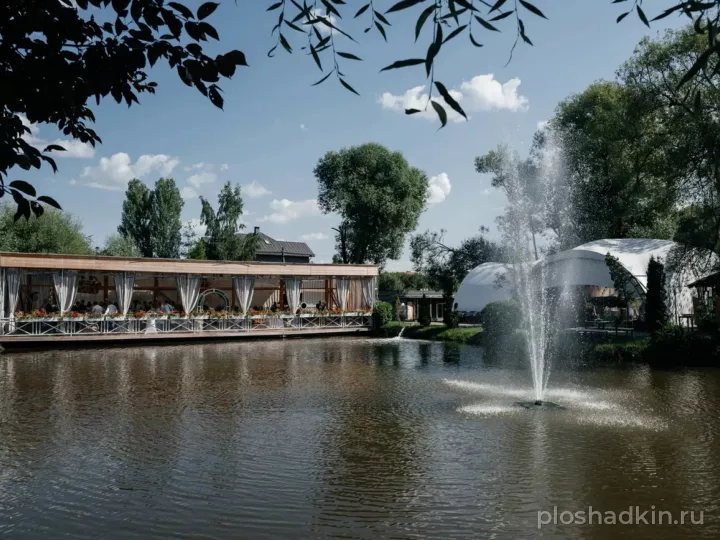 Vnukovo Village — Веранда Картмазовские пруды — загородная площадка в Москве, фото 5