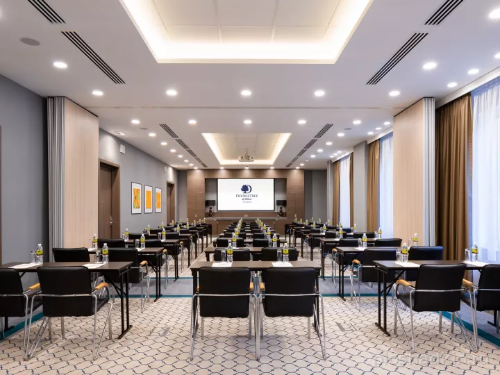DoubleTree by Hilton — Golden Hall — конференц-зал в Тюмени, фото 3