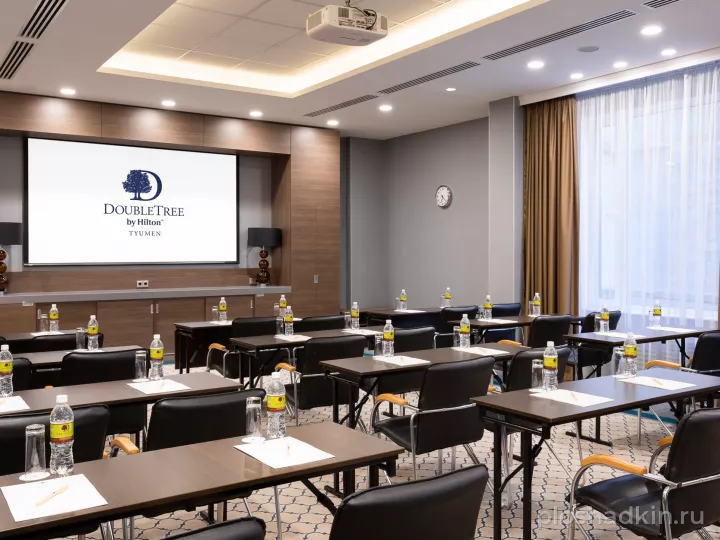 DoubleTree by Hilton — Golden Hall — конференц-зал в Тюмени, фото 4
