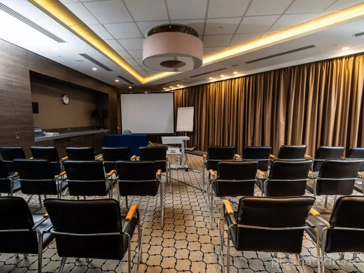 DoubleTree by Hilton — Titanium Hall — конференц-зал в Тюмени, фото 4