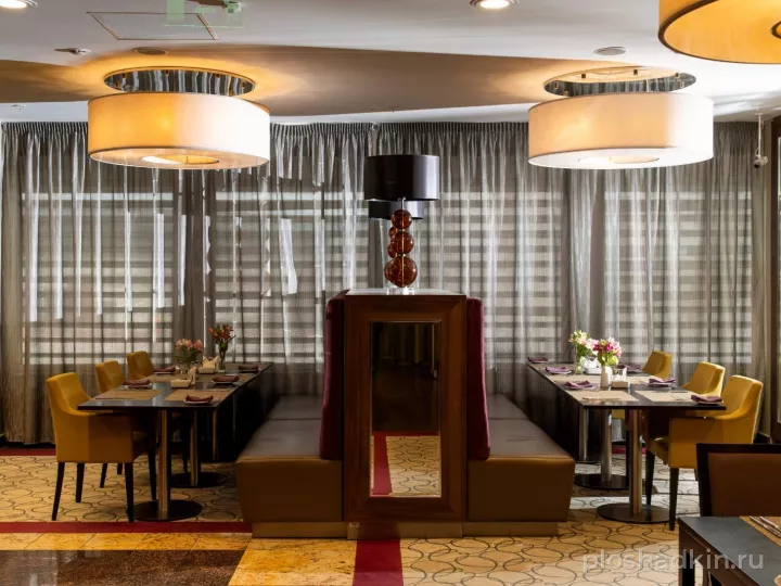 DoubleTree by Hilton — ресторан Emerald — банкетный зал в Тюмени, фото 5