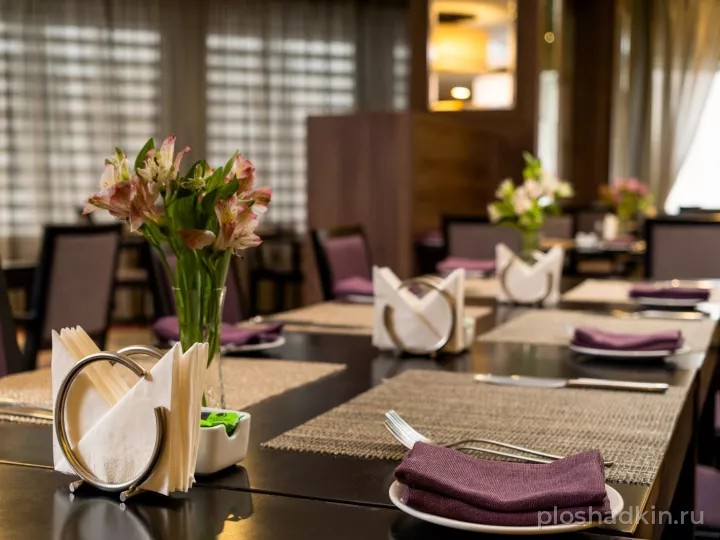 DoubleTree by Hilton — ресторан Emerald — банкетный зал в Тюмени, фото 7