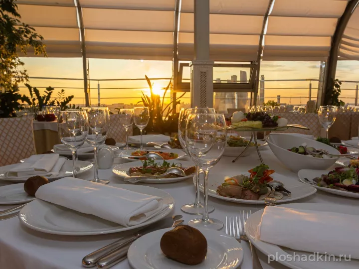 Golden Ring Hotel «Золотое кольцо» — Ресторан «Зимний сад» — зал в отеле в Москве, фото 3