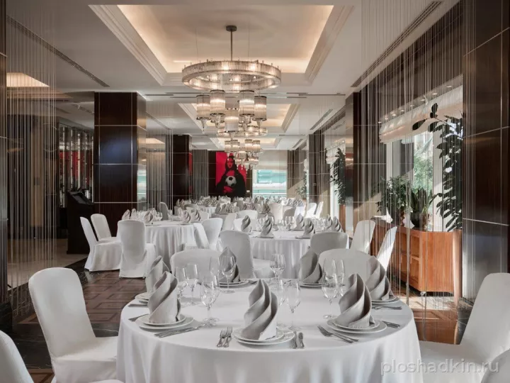 Hotel Continental (бывший InterContinental Москва Тверская) — Ресторан «Татлин» — зал в отеле в Москве, фото 3