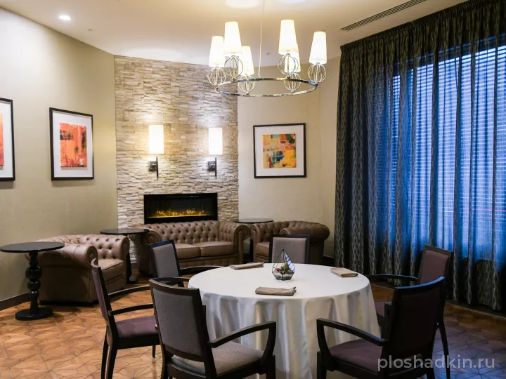 DoubleTree by Hilton — Каминный зал — банкетный зал в Тюмени, фото 5