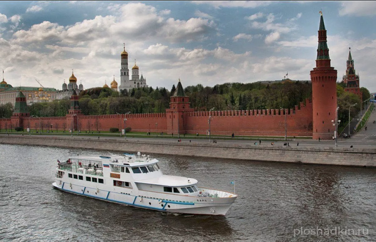 RED BOAT — Теплоход Барс — теплоход в Москве