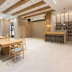 Uno Event — Island loft