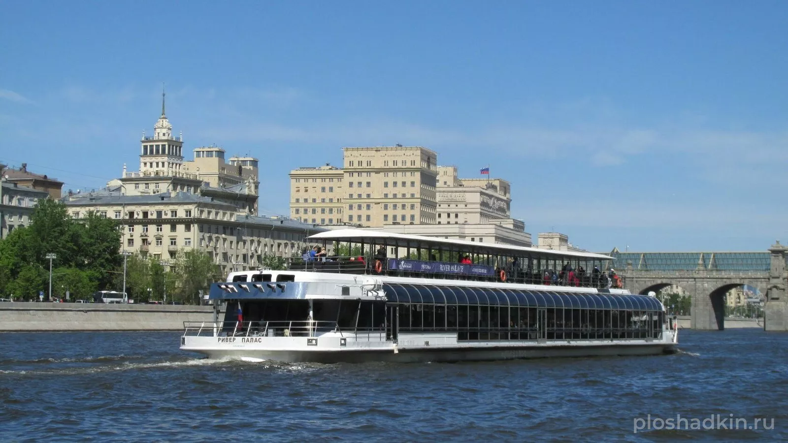Теплоход River Palace — теплоход в Москве