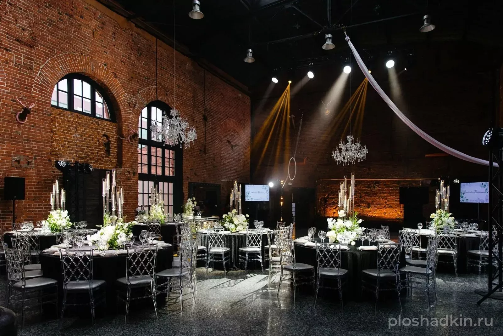 LOFT HALL #2 — Rothschild's Hall — лофт в Москве