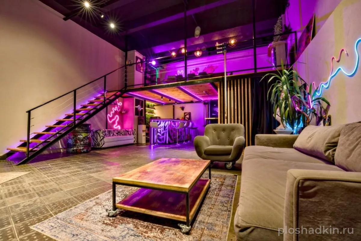 Neon space loft — лофт в Москве