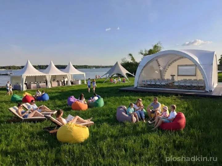 Яхт клуб Парусник — летняя площадка в Москве