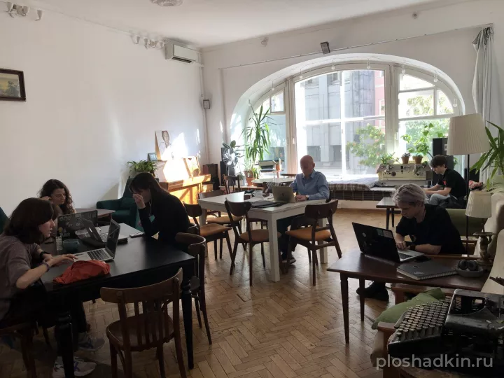 Циферблат — Большая гостиная — зал в Москве