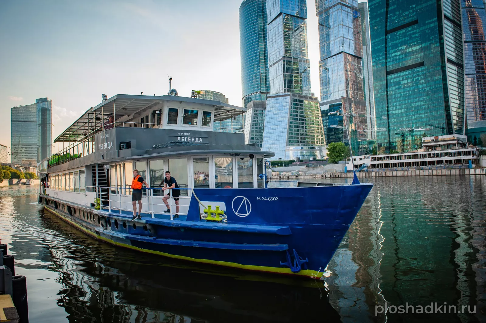 Теплоход «Легенда» — теплоход в Москве