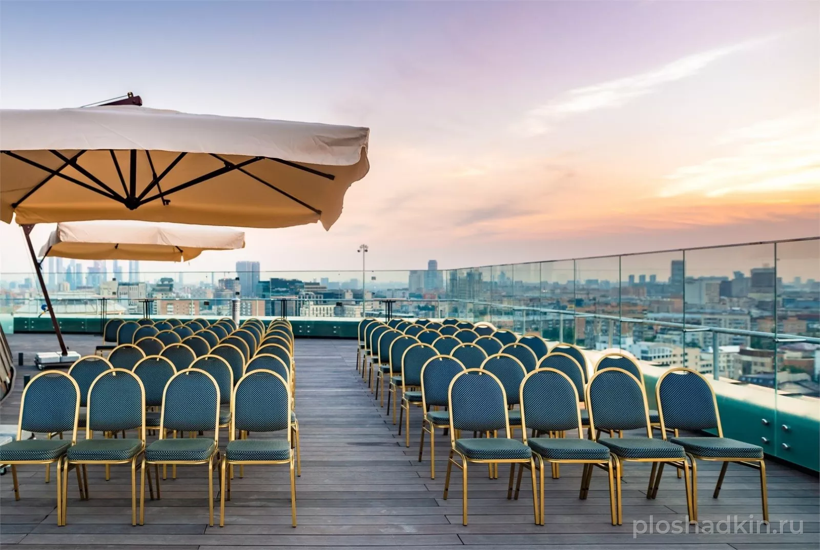 Novotel Москва Центр — Смотровая площадка — зал в отеле в Москве